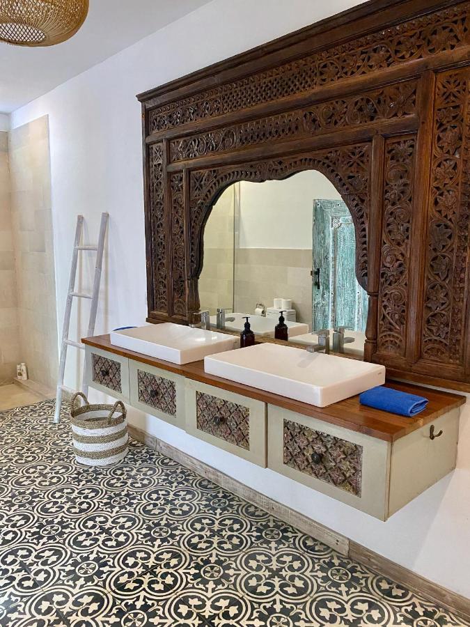 Villa Biru - 500M Batubelig Beach Canggu Kültér fotó