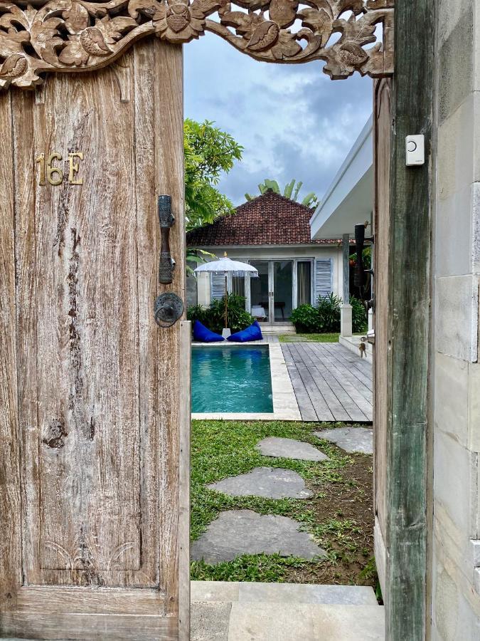 Villa Biru - 500M Batubelig Beach Canggu Kültér fotó
