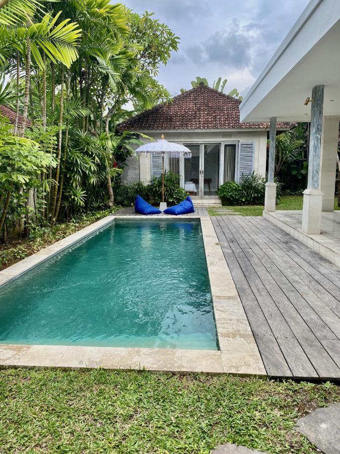 Villa Biru - 500M Batubelig Beach Canggu Kültér fotó
