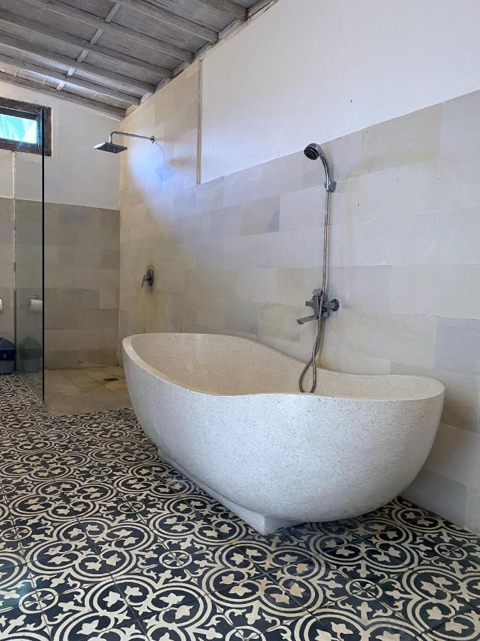 Villa Biru - 500M Batubelig Beach Canggu Kültér fotó